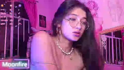 Snapshot of moonfiredance chatting on September 10, 3:29 am Nicky online show from September 10, 3:29 am