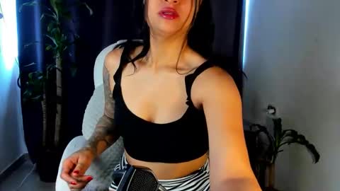 moonie_baddie31 online show from October 11, 4:21 pm