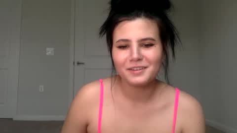 mooni minx online show from January 13, 6:05 pm