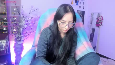 MOON  online show from December 21, 10:27 pm