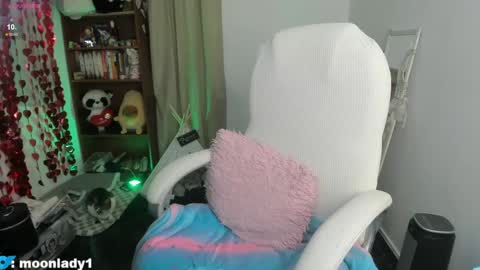 MOON  online show from May 21, 4:30 am