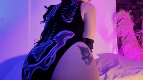 Kitty online show from November 1, 4:33 am