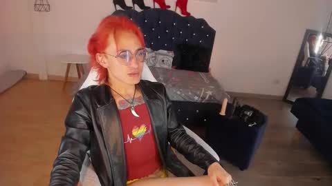 Moon online show from October 10, 9:30 pm