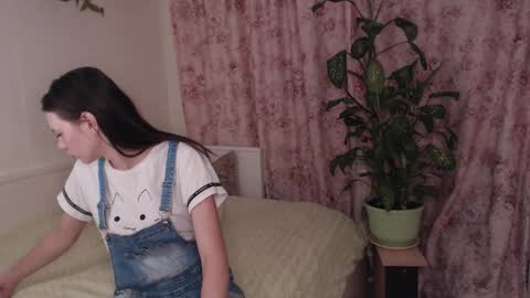 moore_alice online show from October 6, 10:49 pm