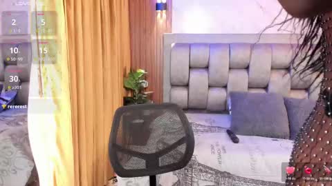 more hott online show from October 4, 8:17 pm