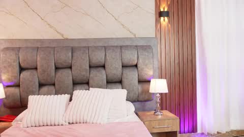 more hott online show from November 1, 8:30 pm