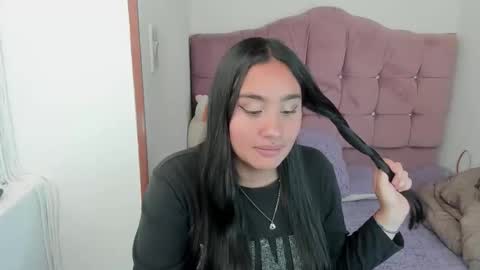 Snapshot of morena_rodriguez_9 chatting on October 4, 7:33 pm morena_rodriguez_9 online show from October 4, 7:33 pm