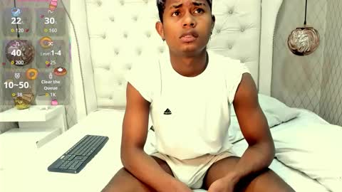 Mmorenito online show from January 10, 7:30 pm