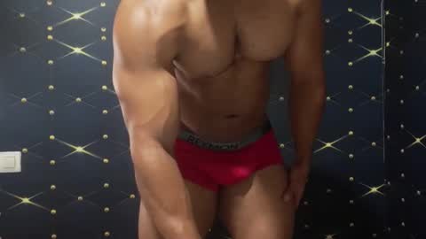 moreno1muscular online show from September 21, 3:49 pm
