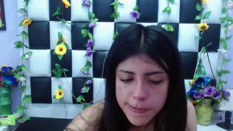 morganasmit_ online show from January 16, 1:25 pm