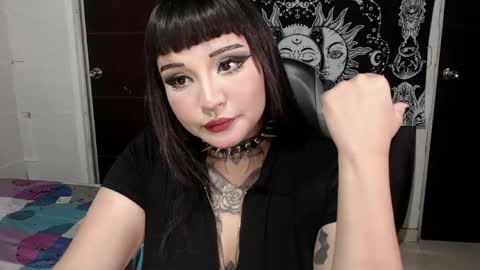 Morgan Moon online show from May 1, 5:51 pm