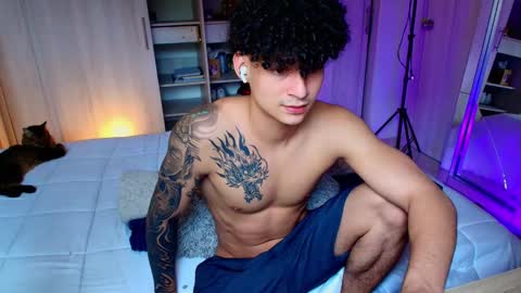 Snapshot of morthy_downey chatting on February 5, 6:59 pm Morthy online show from February 5, 6:59 pm