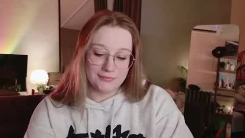 morvelyn online show from June 22, 5:53 pm