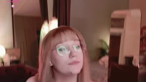 morvelyn online show from July 6, 9:06 pm