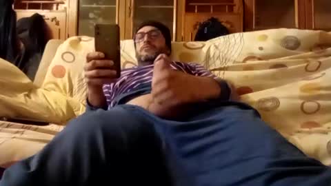 Nomadu online show from December 8, 6:01 am