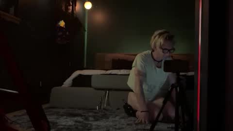 MotoBunny online show from March 2, 4:28 am