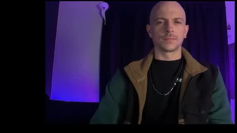 mount_vesuvius online show from February 10, 2:14 am