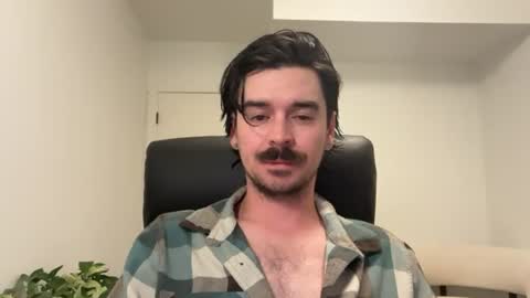 moustachematt online show from June 18, 3:23 am