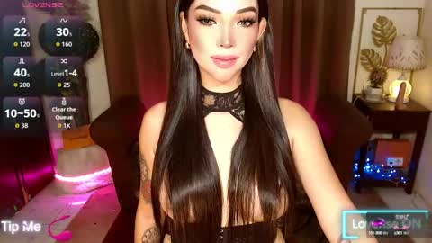 Snapshot of mouthwatering_ayesha chatting on September 18, 7:01 am mouthwatering_ayesha online show from September 18, 7:01 am