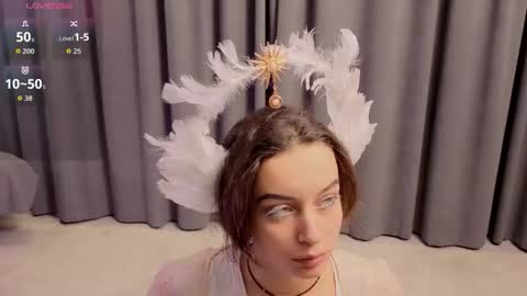 Luna online show from December 4, 10:53 pm