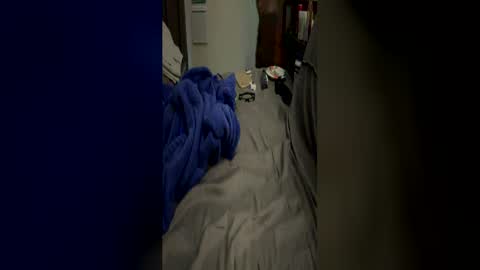 Sequoia-Cocked Hombre de Sur online show from July 2, 11:59 am