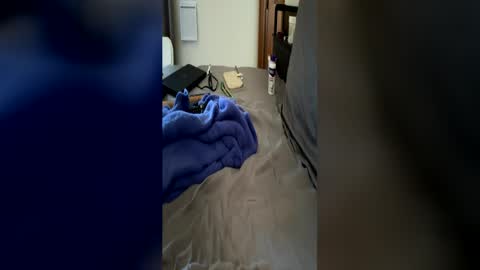 Sequoia-Cocked Hombre de Sur online show from June 17, 12:04 am