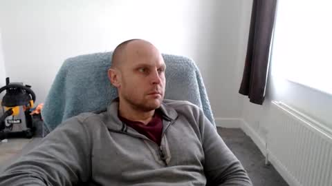Mr Baldy Likes to Chat online show from October 31, 2:06 pm