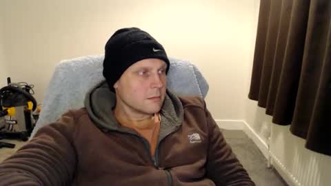 Mr Baldy Likes to Chat online show from November 22, 11:24 pm