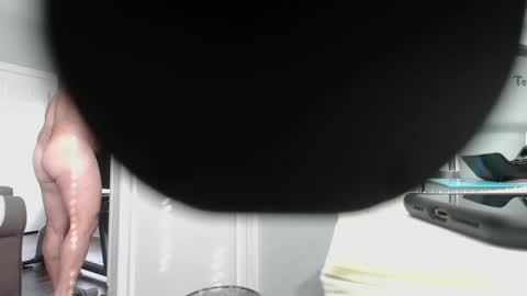 just me online show from December 17, 6:09 pm