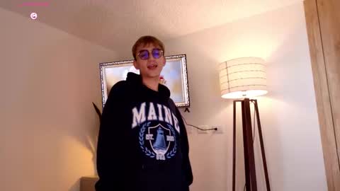 Mr Evans online show from November 18, 6:00 pm