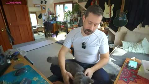 ninko online show from December 1, 2:26 pm