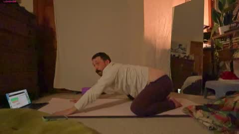 Snapshot of mr_foxxy chatting on February 20, 12:30 am ninko online show from February 20, 12:30 am