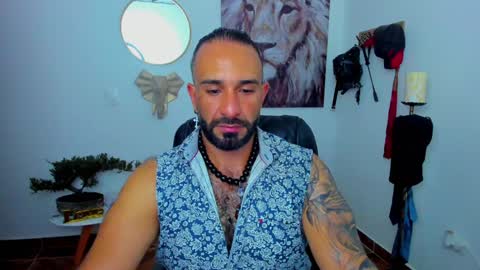 mr_maik22 online show from January 12, 3:49 am