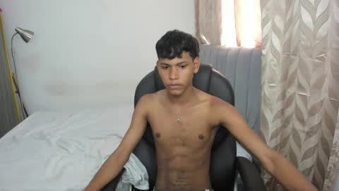 mr_master77 online show from September 22, 6:56 pm