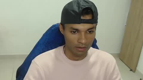 Max online show from February 15, 12:48 pm