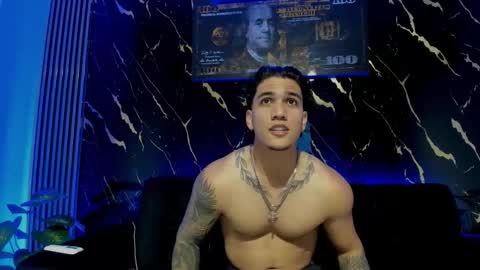 mr_maximo online show from January 17, 5:39 am