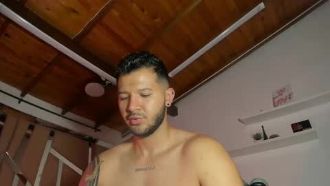 Snapshot of mr_mikee_ chatting on March 9, 6:06 am MIKEE online show from March 9, 6:06 am