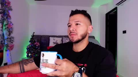 MIKEE online show from December 3, 3:07 am