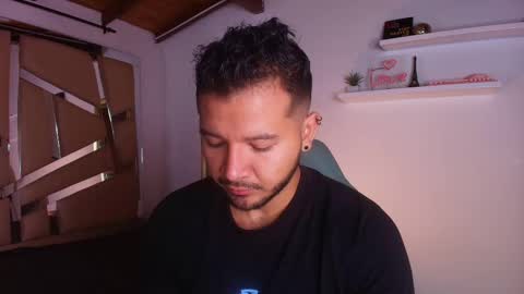 Snapshot of mr_mikee_ chatting on September 9, 3:06 am MIKEE online show from September 9, 3:06 am