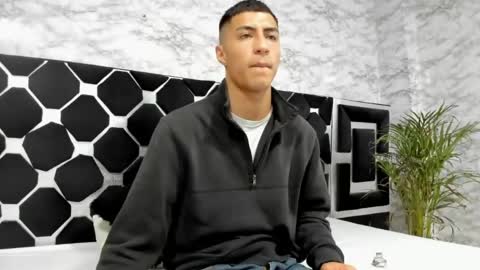 Mr Porn  online show from June 2, 8:33 pm