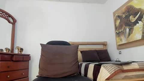 mr_stiven_ online show from March 2, 5:08 am