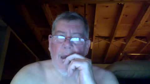 Snapshot of mrblade666 chatting on September 16, 1:40 am mrblade666 online show from September 16, 1:40 am