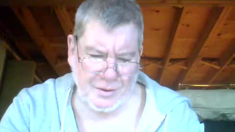 Snapshot of mrblade666 chatting on December 13, 1:33 pm mrblade666 online show from December 13, 1:33 pm