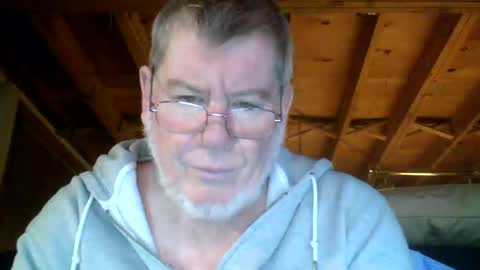 Snapshot of mrblade666 chatting on December 22, 12:27 pm mrblade666 online show from December 22, 12:27 pm