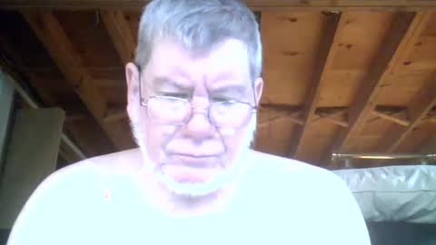 Snapshot of mrblade666 chatting on December 21, 2:47 pm mrblade666 online show from December 21, 2:47 pm