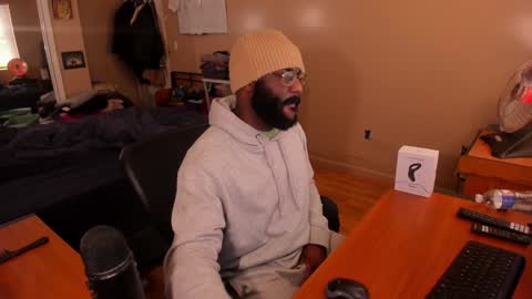 Snapshot of mrchuckdailyxxx chatting on December 23, 1:24 pm Chuck Daily online show from December 23, 1:24 pm