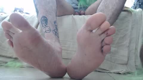 mrcock_col online show from April 9, 3:18 pm