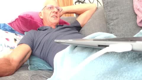 MrFunTimeforYou online show from December 15, 8:58 pm