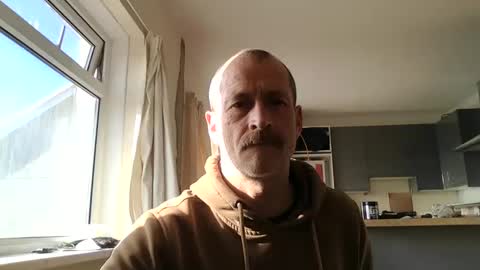 Snapshot of mrgoodkat79 chatting on February 27, 3:26 pm mrgoodkat79 online show from February 27, 3:26 pm