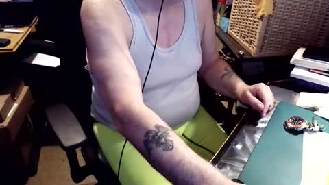 Tom online show from May 2, 7:58 am